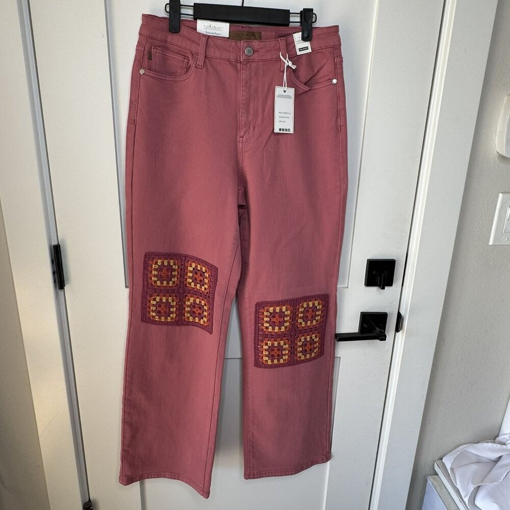 Judy Blue High-Waisted Jeans Crochet Patchwork Knee Pink Mauve Sz‎ 13 31 NWT